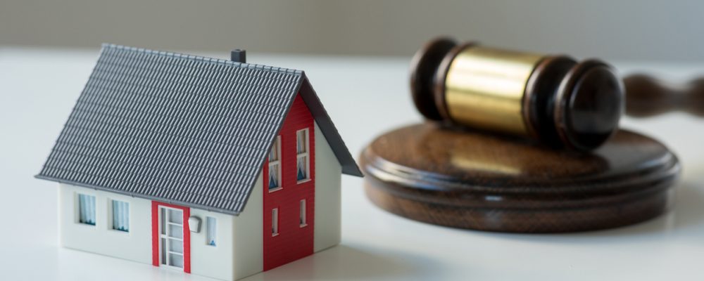 Real estate law and house auction